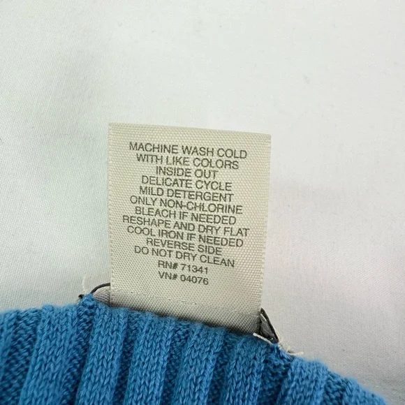 L.L. Bean Ribbed Blue Crew Neck Sweater Long Sleeve Size Medium - Picture 4 of 5